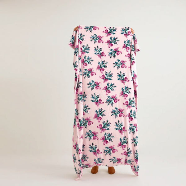 Vera Bradley - Plush Throw Blanket in Fleece - Debbie's Hallmark